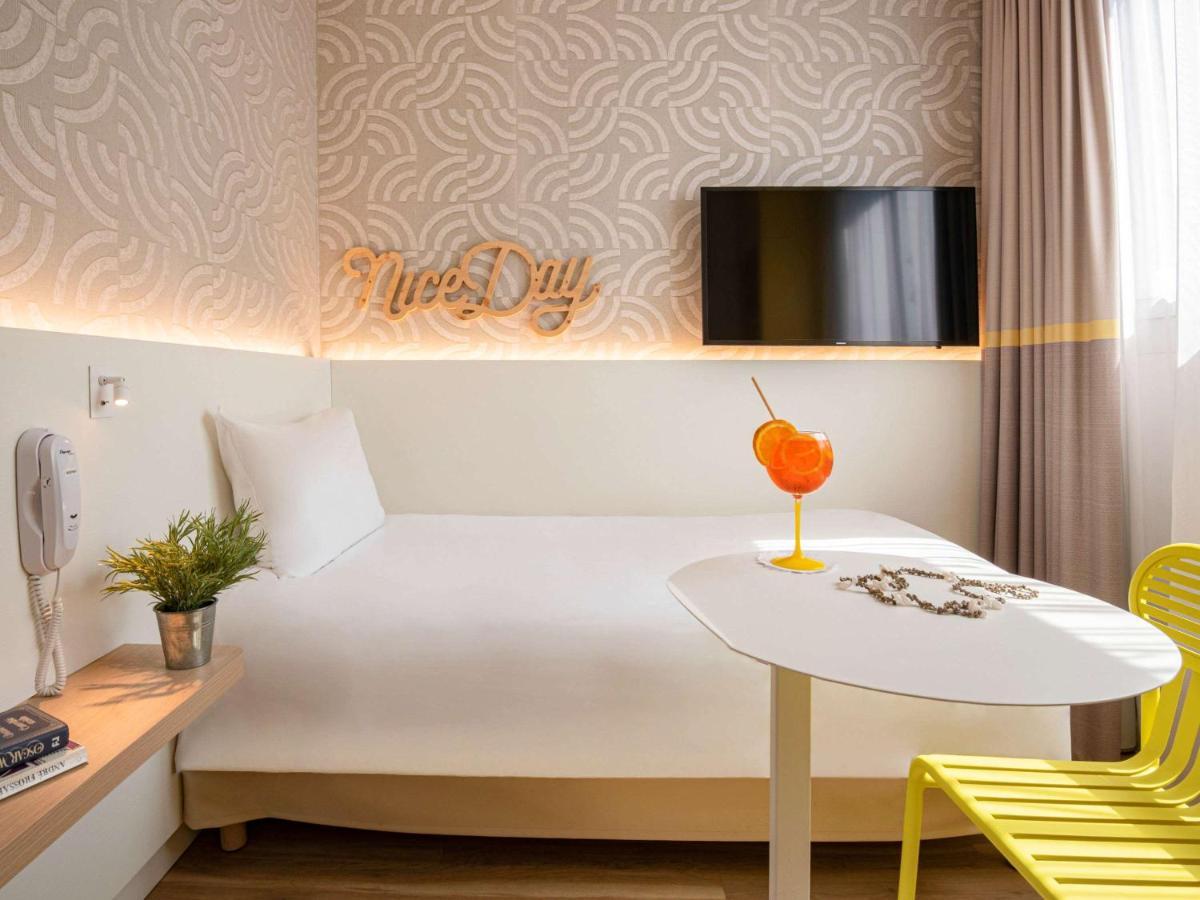 Ibis Styles Nice Cap 3000 Aeroport Saint-Laurent-du-Var Kültér fotó
